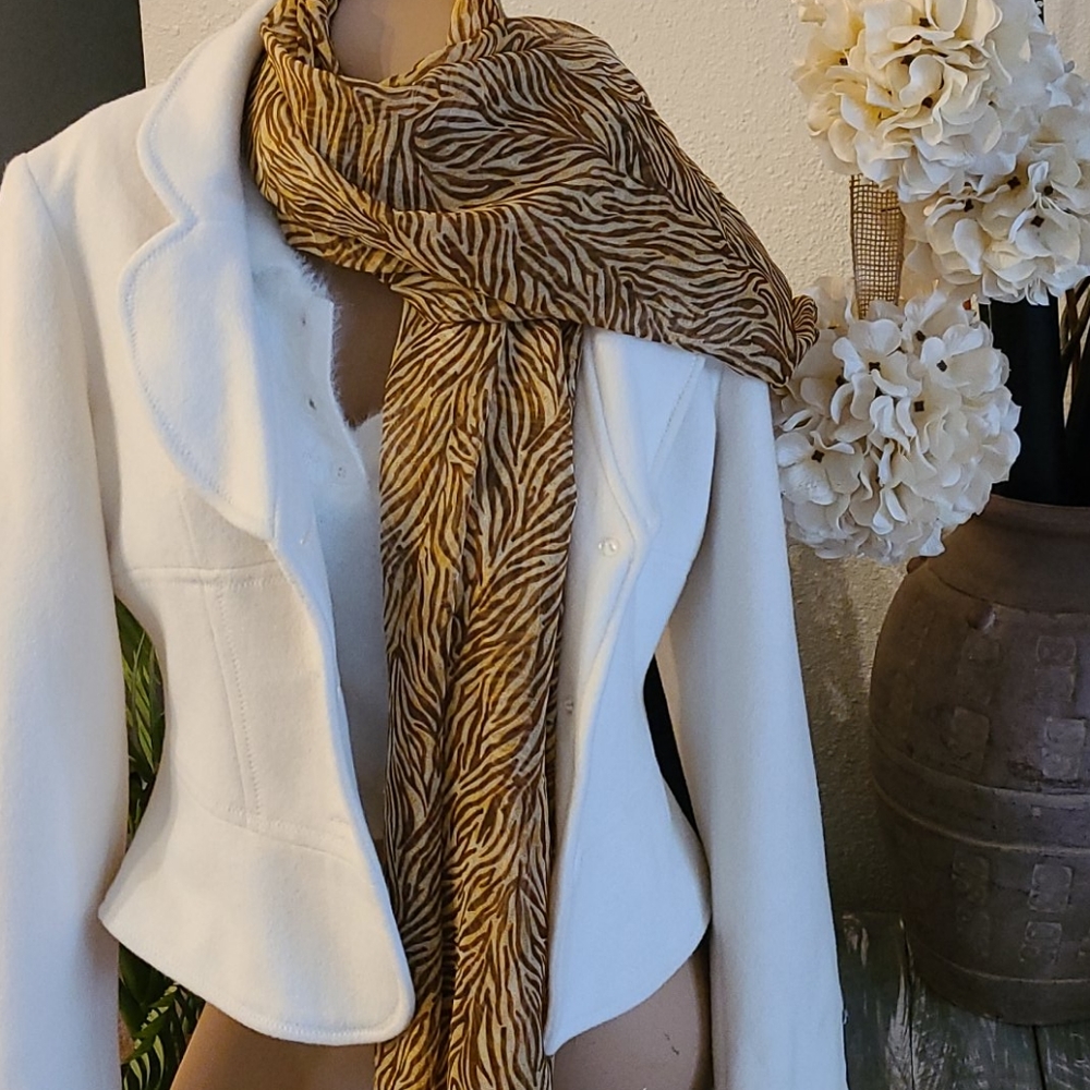 SAFARI SCARF BROWN CREME GOLD COLORS 42 BY 60 - Picture 1 of 16